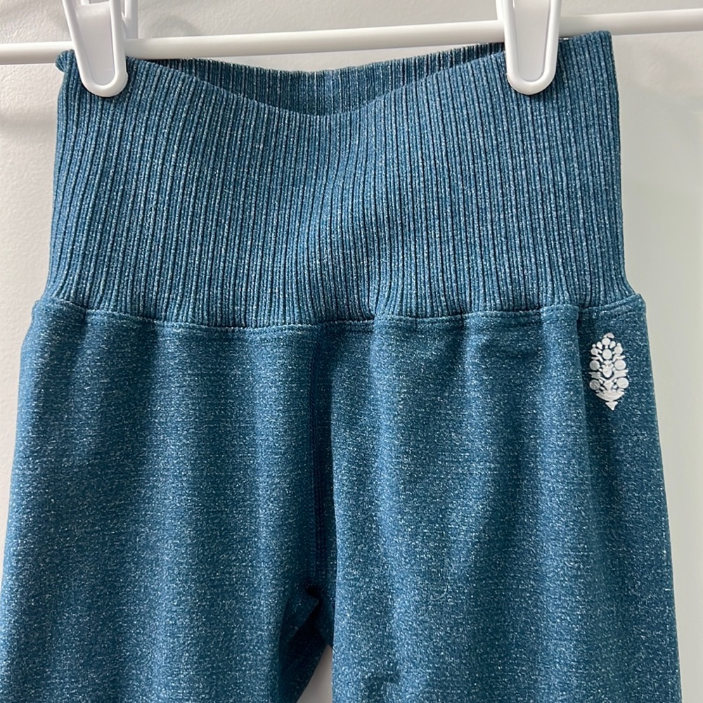NWOT FP Good Karma legging